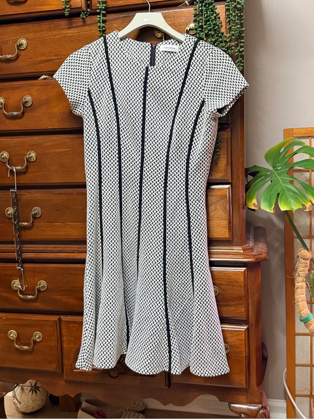 Calvin Klein Black White Knit Fit and Flare Dress w Contrast Piping - Size S